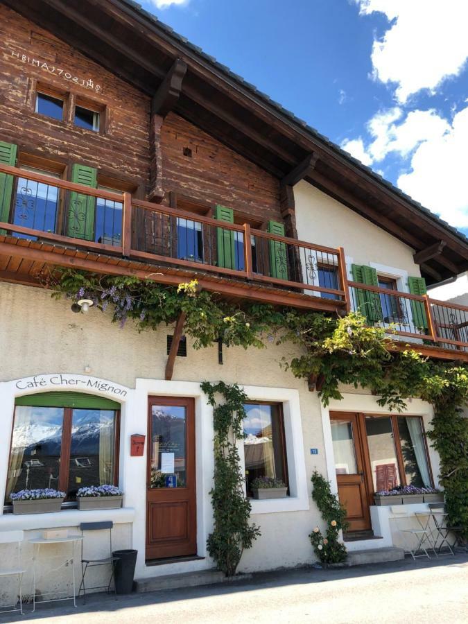 Cafe Cher-Mignon Et Chambres D'Hotes Chermignon-d'en Haut Ngoại thất bức ảnh